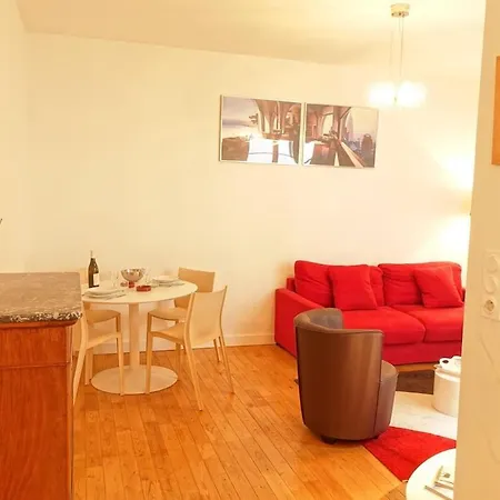 Апартаменти Modern Flat
